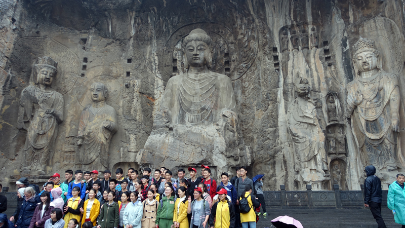 2017-03-31_102351 china-2017.jpg - Luoyang - Longmen Grotte